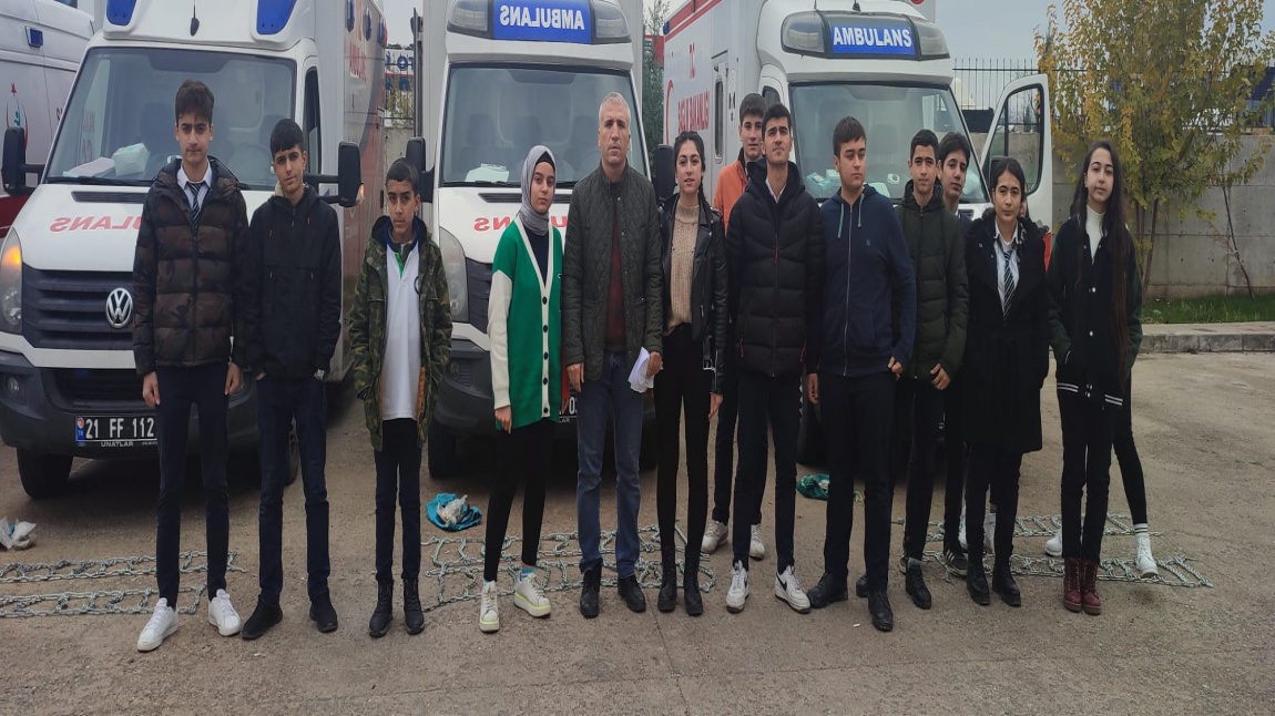 Okulumuz Trafik ve İlk Yardım Kulübü Tarafından Diyarbakır 112 Acil Servis Komuta Merkezi Ziyaret Edildi.